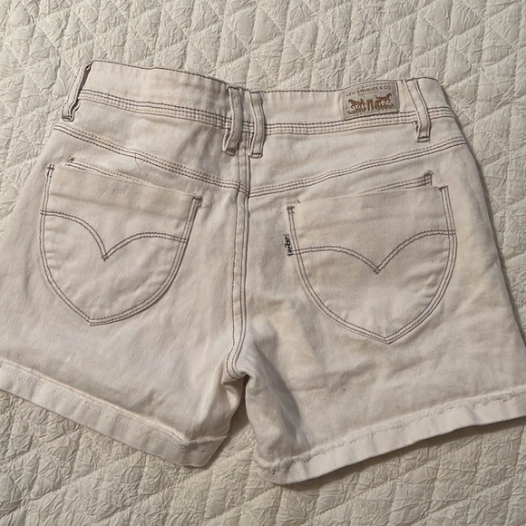 Levi's midi shorts. White wash - Picture 1 of 4